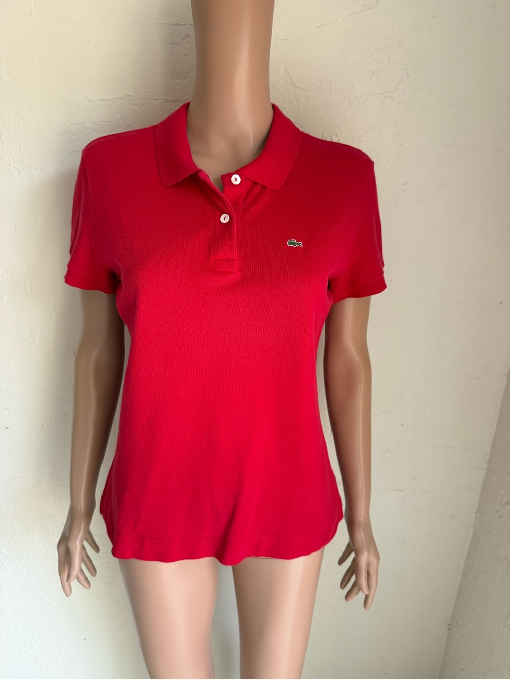 Lacoste Women's Size 46 (US-L) Red Short Sleeve Pique Polo Shirt 1/4 Button-Up
